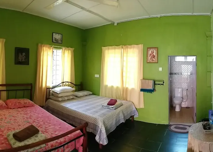 Dhia Irdina Homestay