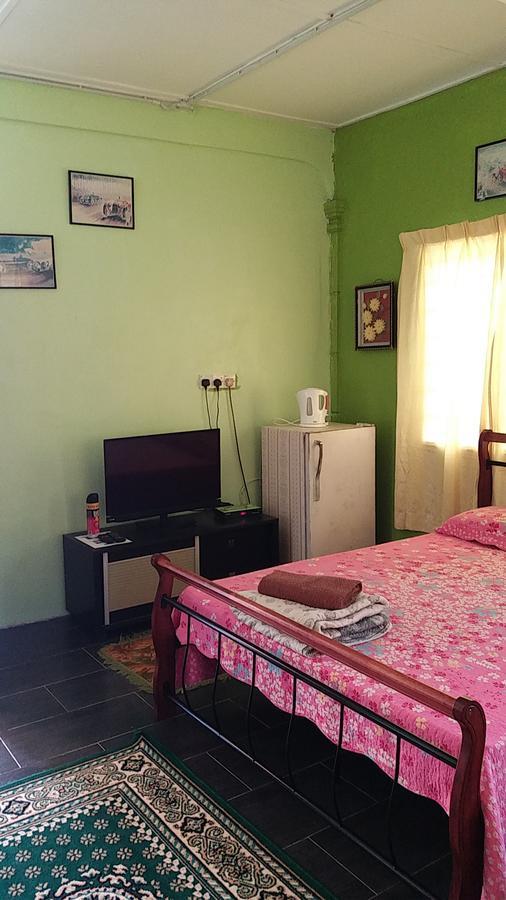 Homestay Dhia Irdina Paya Rewak